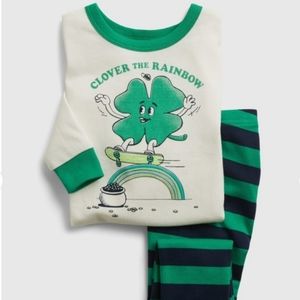 🆕️ babyGap 100% Organic Cotton Shamrock PJ Set